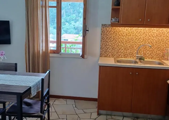 Apartment Eritha &